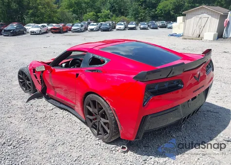 2014 Chevrolet Corvette Stingray Z51 из США, поврежденный, VIN 1G1YM2D78E5114342